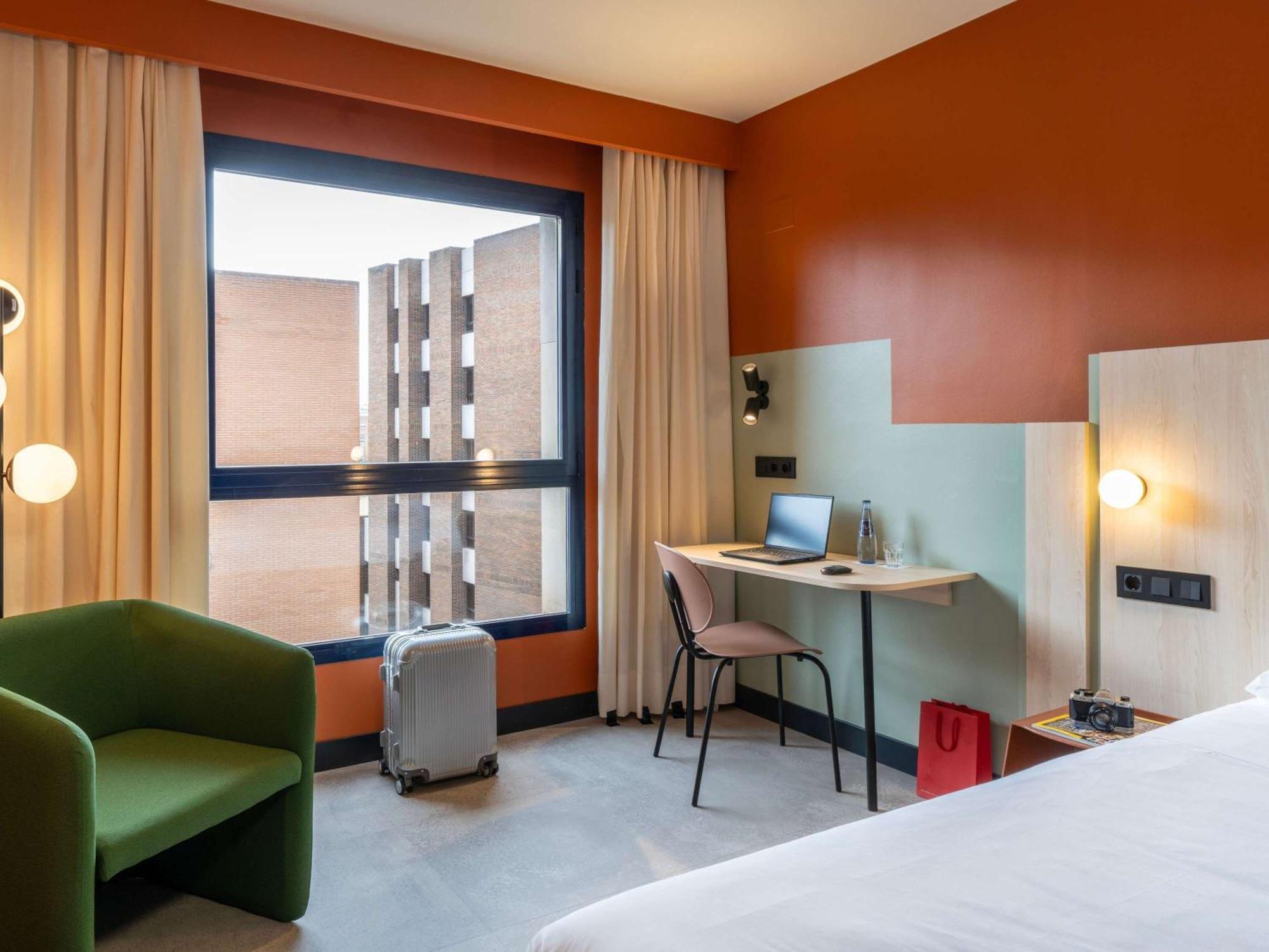 Ibis Styles Zaragoza Ramiro I Hotel Exterior photo