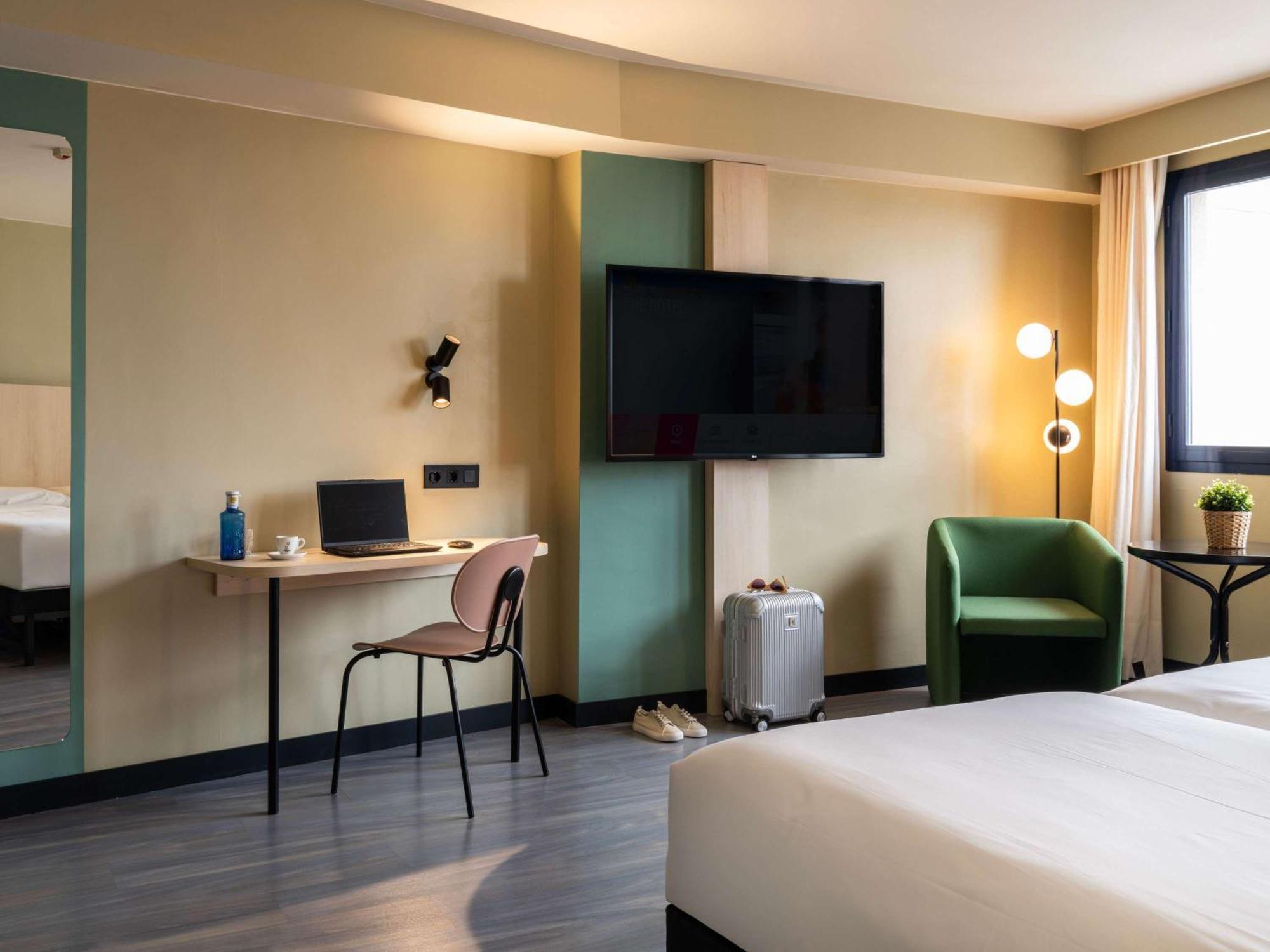 Ibis Styles Zaragoza Ramiro I Hotel Exterior photo