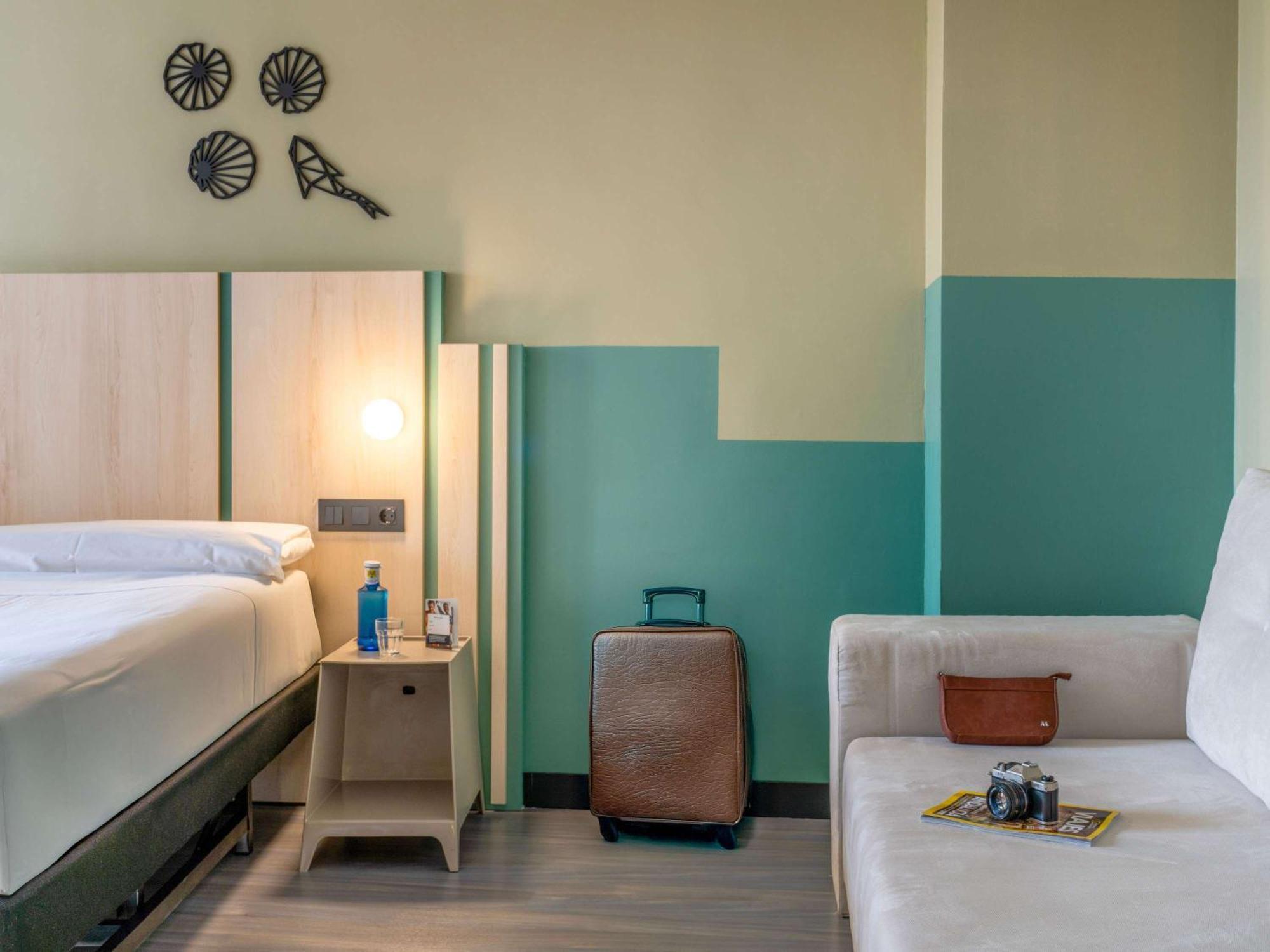 Ibis Styles Zaragoza Ramiro I Hotel Exterior photo