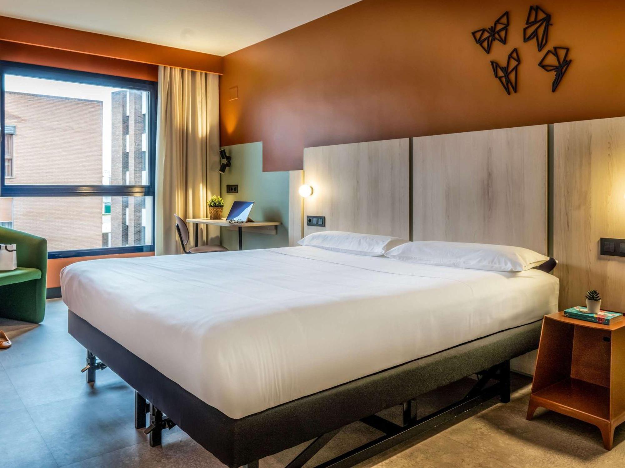 Ibis Styles Zaragoza Ramiro I Hotel Exterior photo