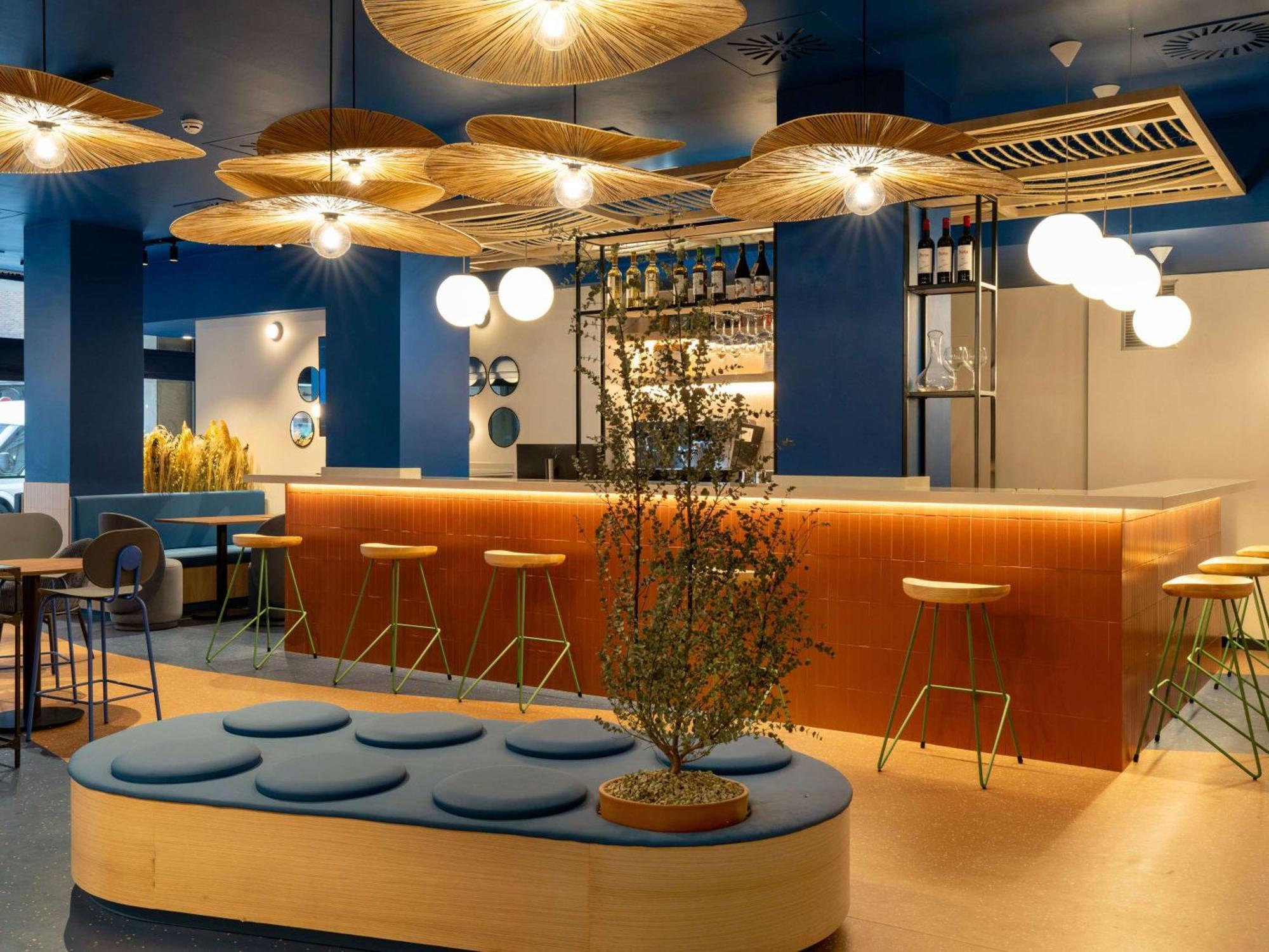 Ibis Styles Zaragoza Ramiro I Hotel Exterior photo